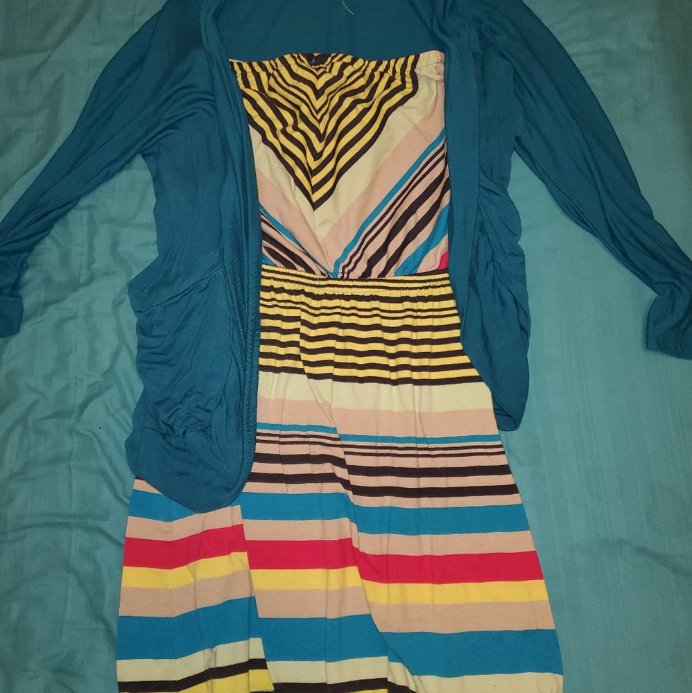 Sleeveless dress with cardigan